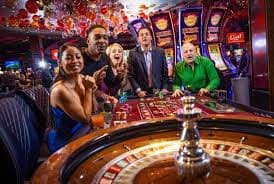 Tampilan tabel Teen Patti dengan statistik pemain dan informasi taruhan real-time